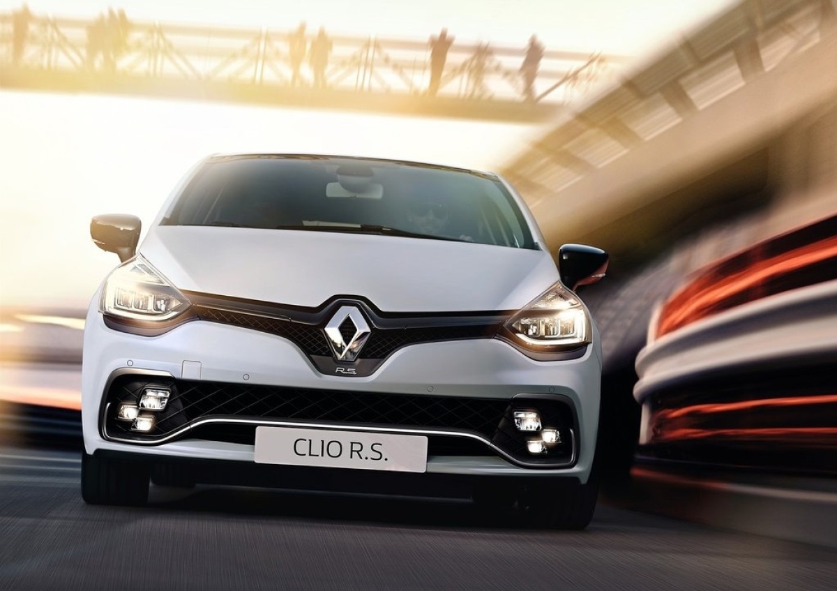 Renault-Clio RS-2017-1024-04
