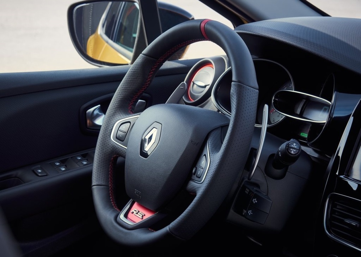 Renault-Clio RS-2017-1024-07