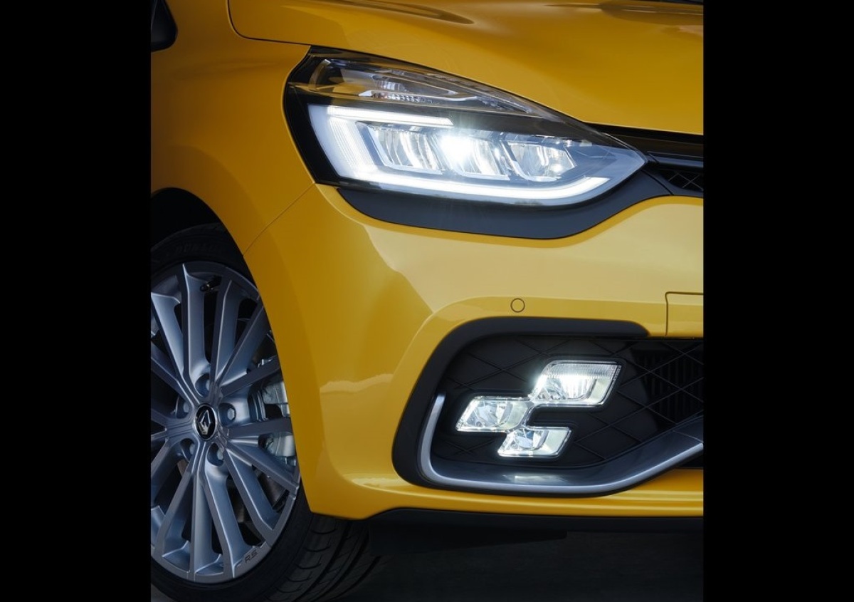 Renault-Clio RS-2017-1024-0c