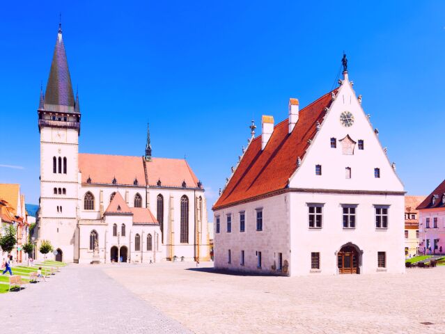 Bardejov, Radničné námestie