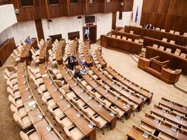 parlament, NRSR
