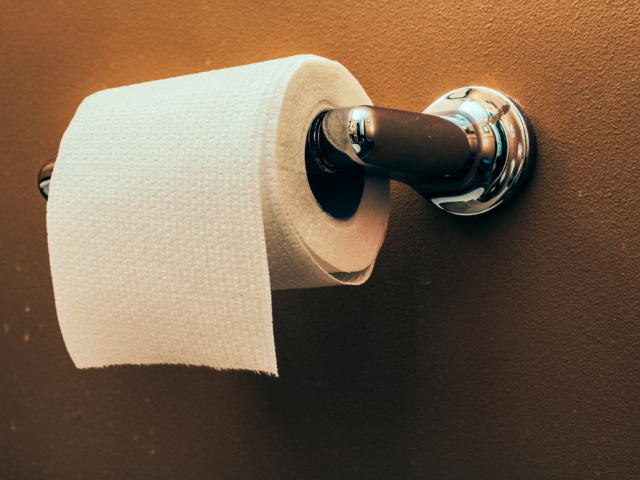 WC, záchod, hnačka, toaletný papier,