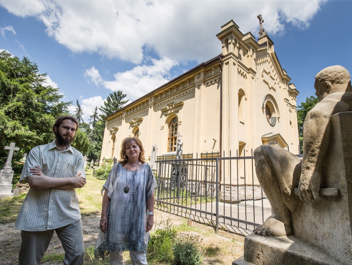 Peter Buday, jana pohaničová, autori knihy, storočie Feiglerovcov