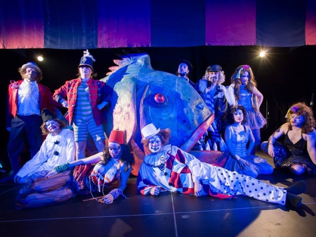 V Cirkuse Charms vystupuje aj veľká ryba. cirkus charms