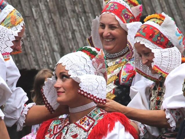 Liptov, svadba, folklór, kroje, čepčenie, zvyky a tradície, ľudové zvyky,