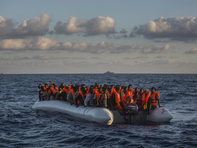 lýbia, migranti, čln