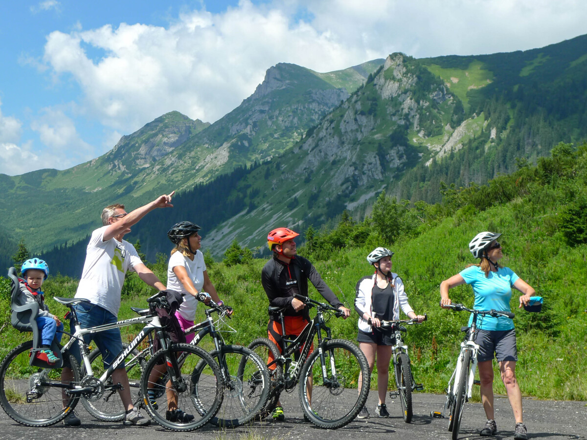 ticha dolina, cykloturistika, vysoke tatry, turista, dovolenka