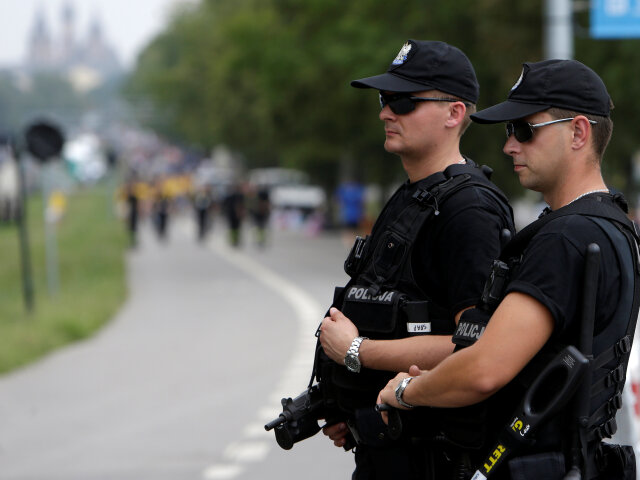 poľsko, policajti, krakov