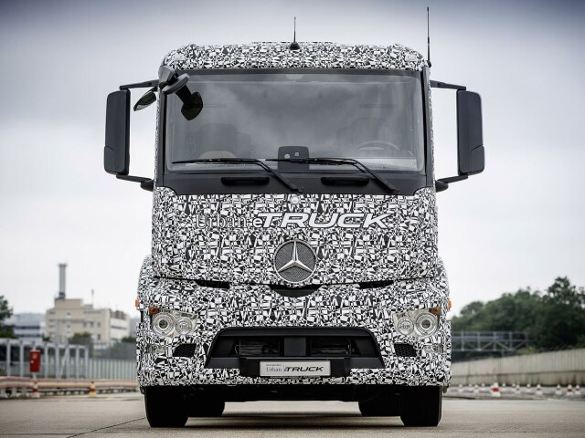 Mercedes-Benz Urban e-Truck Concept