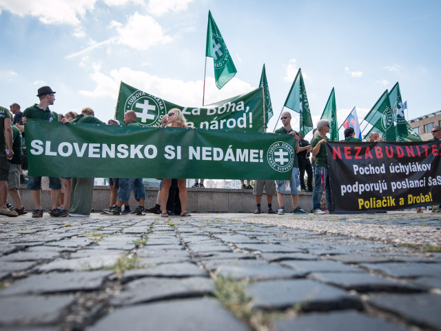PROTEST: Proti Dúhovému Pridu v Bratislave, ľsns, kotlebovci,