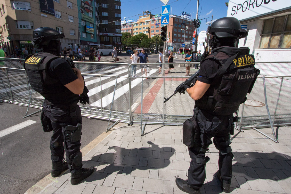 Dúhový PRIDE Bratislava 2016, polícia,