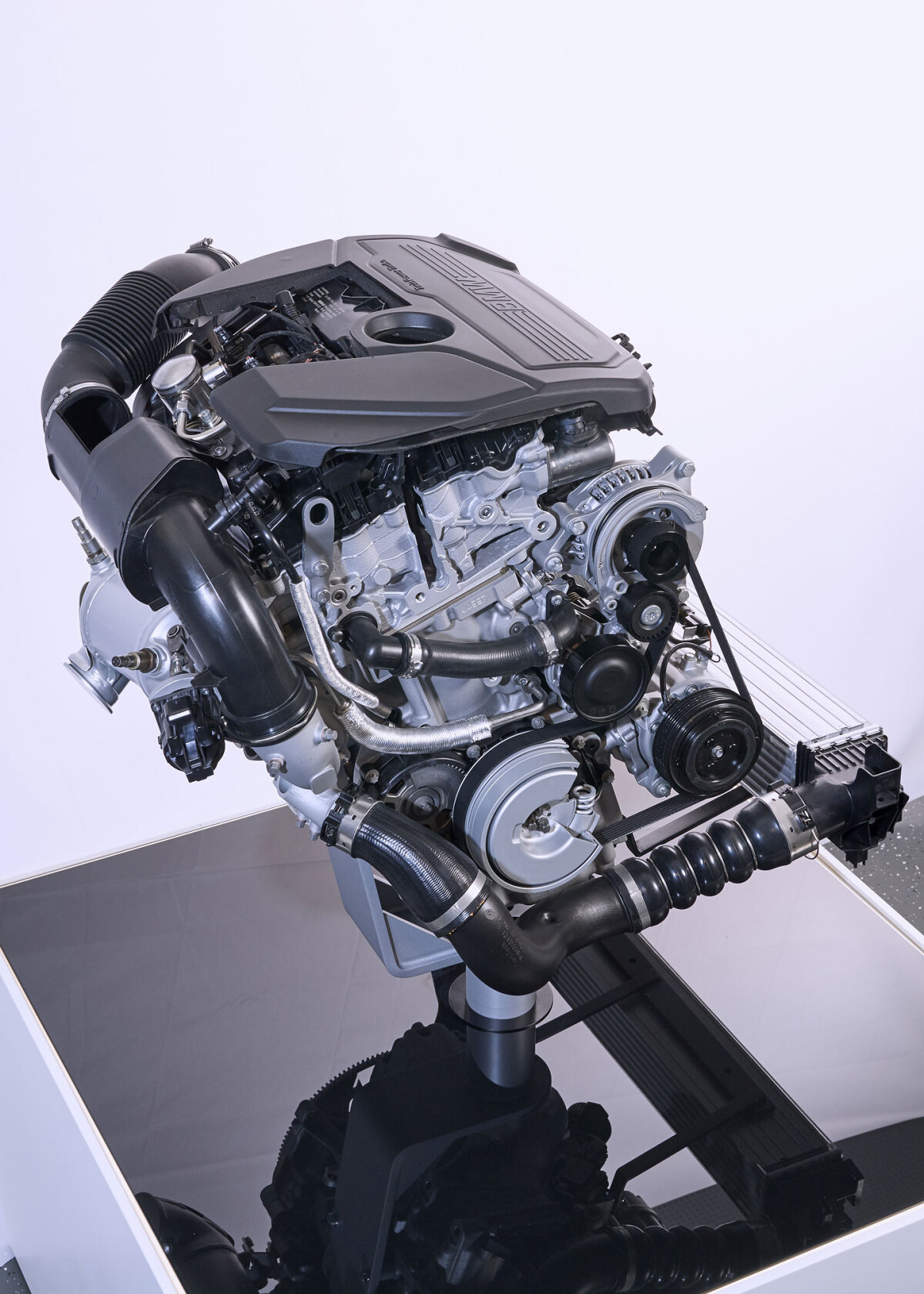 BMW - nové motory 2016