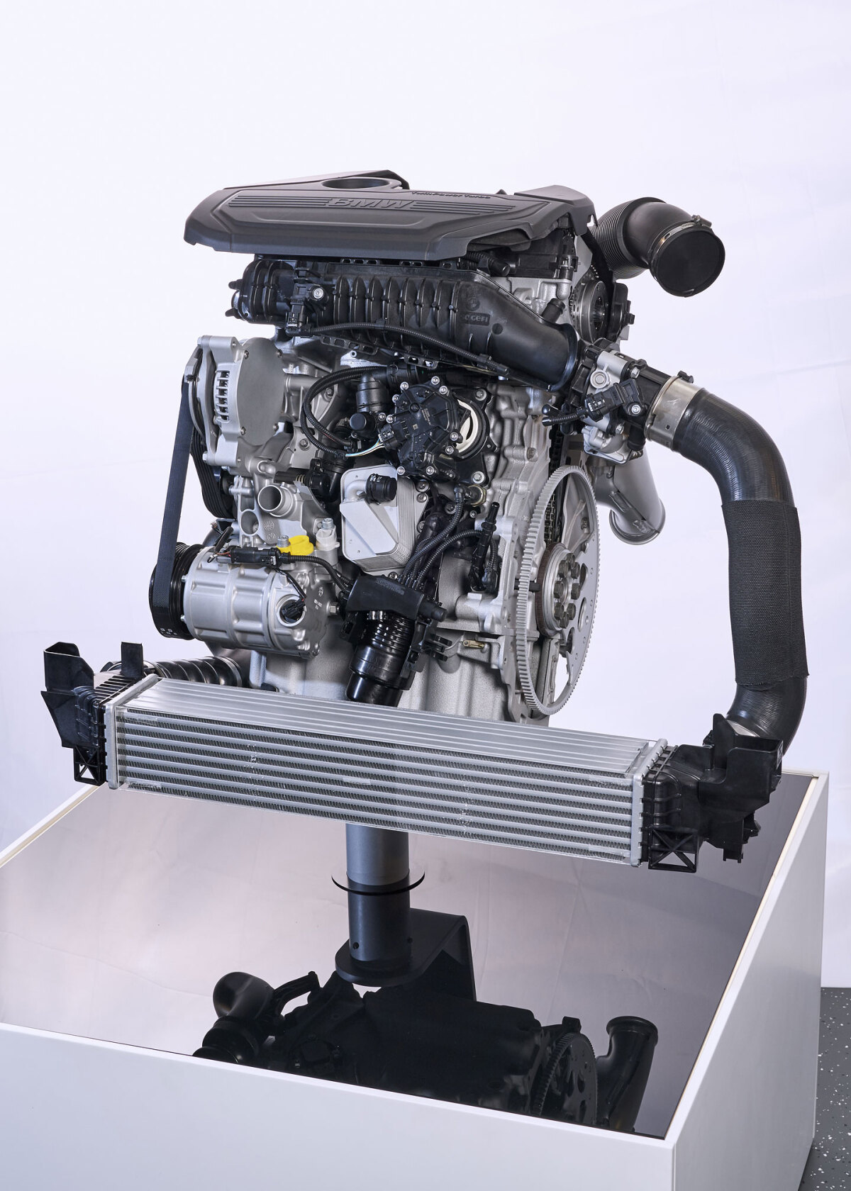 BMW - nové motory 2016