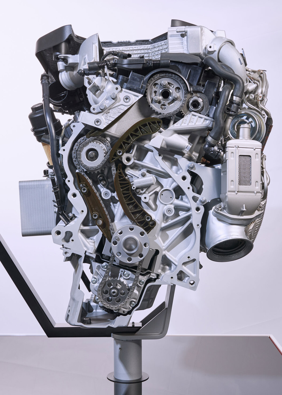 BMW - nové motory 2016