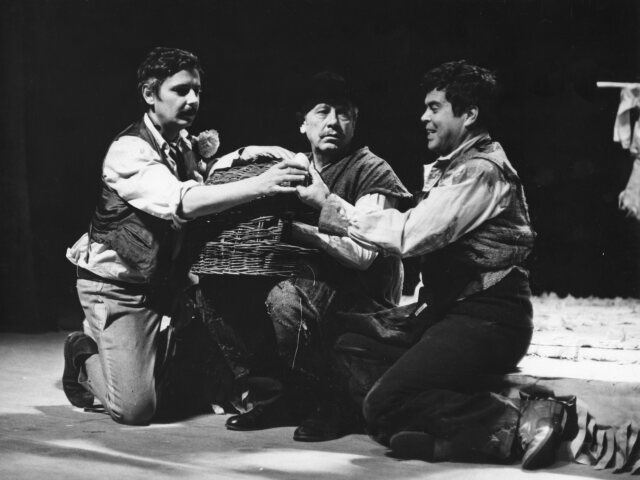 Pokus o lietanie (1980) Juraj Slezáček (Ilijko), Karol Machata (Sváko Abrahám Kvákykváč), Oldo Hlaváček (Kohútik).