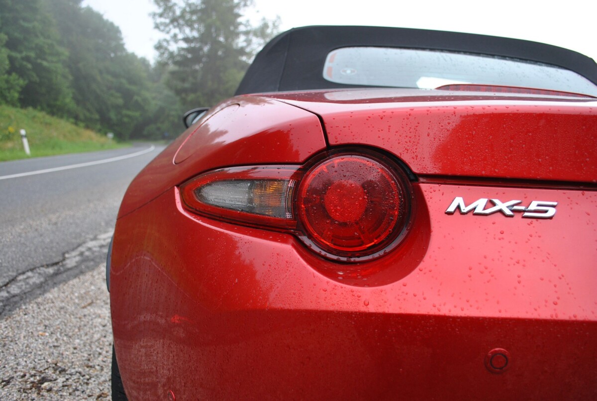 Mazda MX-5