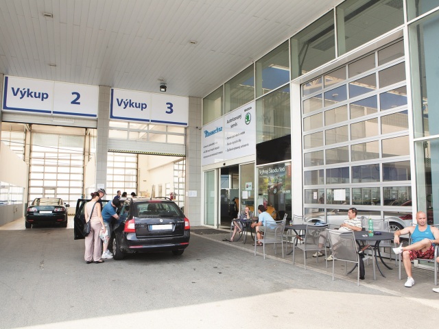 aaa auto inzercia