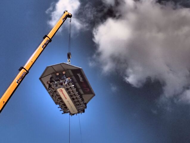 Dinner in the sky, stolovanie v oblakoch,
