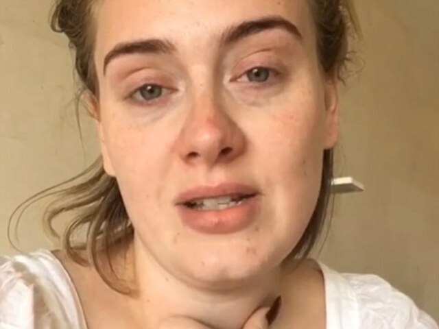 Speváčka Adele sa trápi s nádchou a chrípkou. 