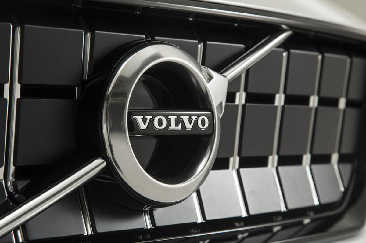 volvo-xc40-315