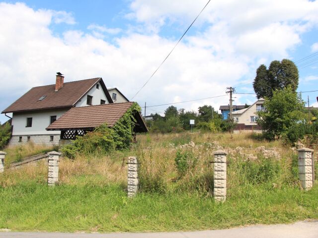 dom, diaľnica, zbúrané domy,