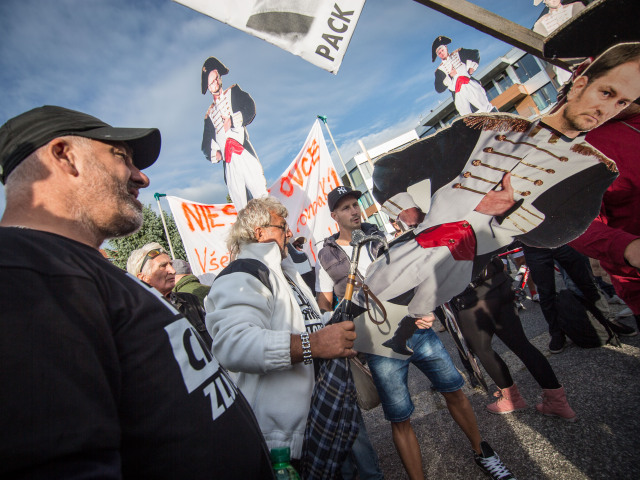 bonaparte, protest,