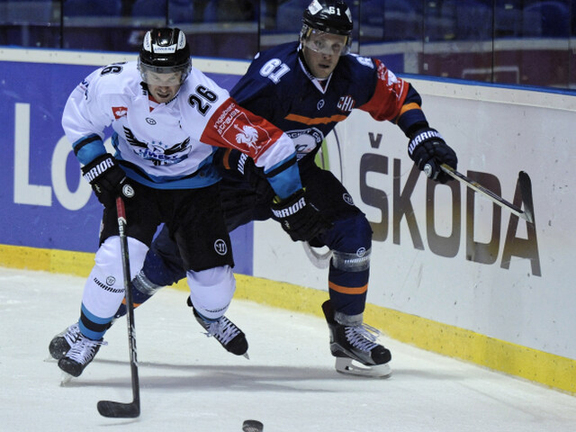 Marek Bartánus, Rob Hisey