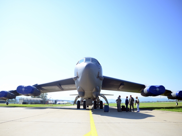 SIAF 2016, lietadlo, bombardér, bombardér B-52,