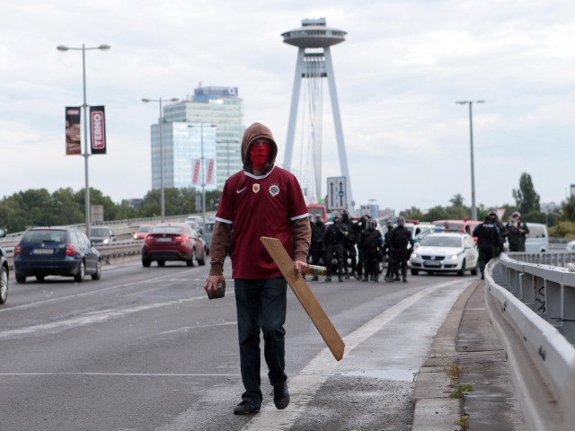 hooligans, extrémisti