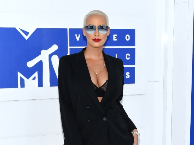 2016 MTV Video Music Awards - Arrivals