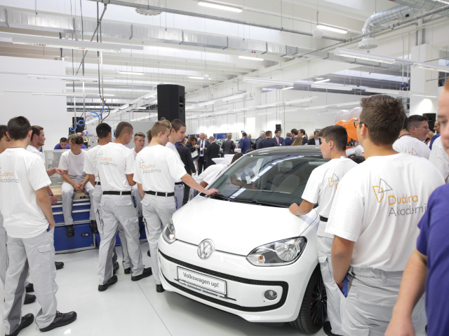 dualna akademia, dualne vzdelavanie, volkswagen