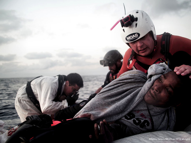 utečenci, migranti, migračná kríza, záchranári, stredozemné more,