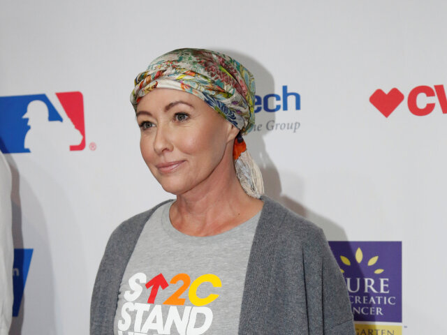 PEOPLE-STANDUPTOCANCER/