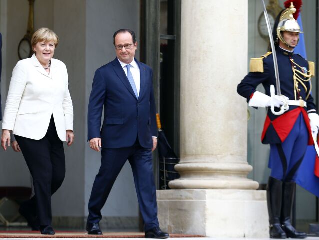 Merkelová, Hollande
