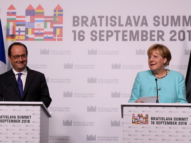 Hollande, Merkelová