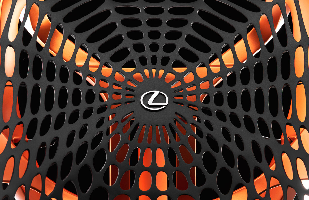 Lexus - sedadlo Kinetic Seat