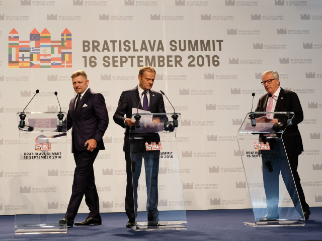 fico, tusk, juncker, summit, bratislava