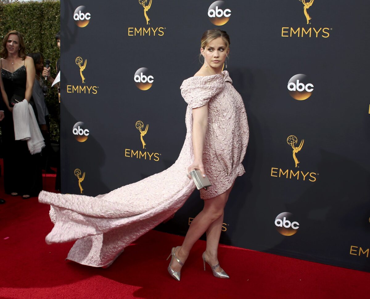 Tehotná herečka Anna Chlumsky.