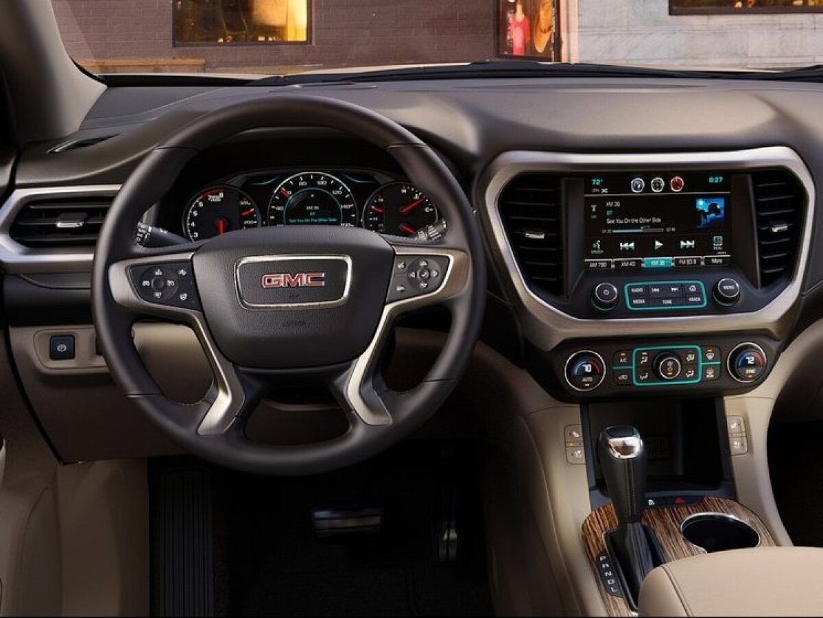 GMC Acadia