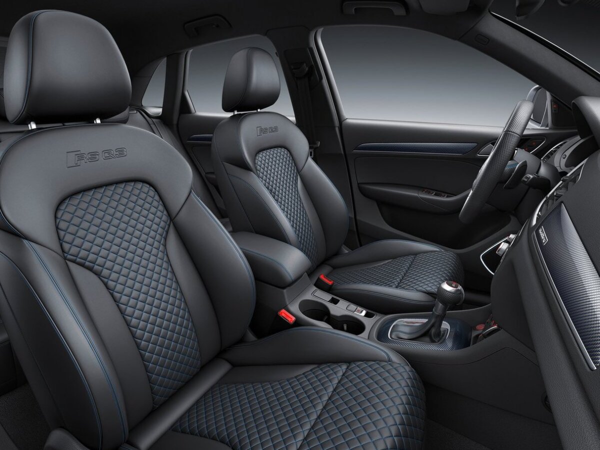 Audi RS Q3 performance - 2016