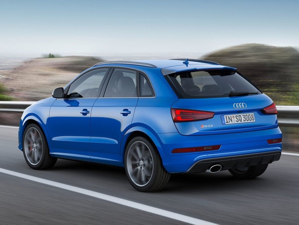 Audi RS Q3 performance - 2016