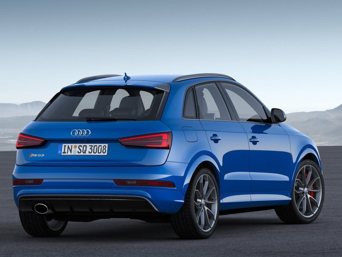 Audi RS Q3 performance - 2016