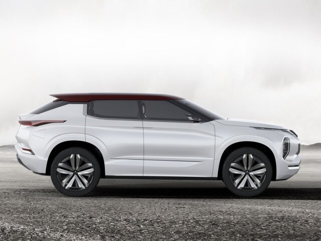 Mitsubishi GT-PHEV Concept - 2016
