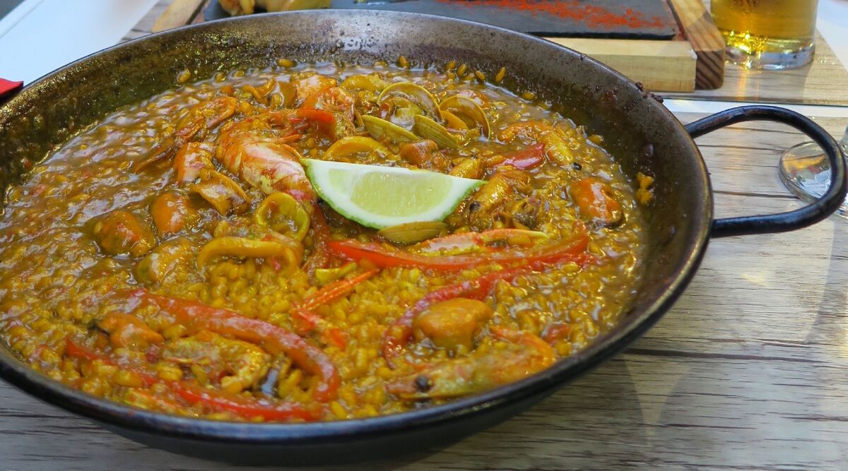 Alicante, Španielsko, mesto, paella