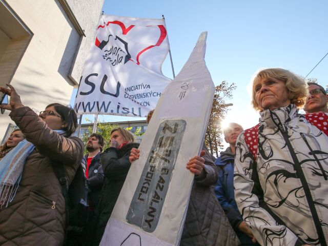 bazalny pochod ucitelov, isu, protest ucitelov