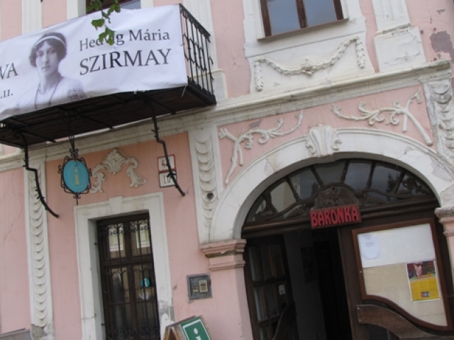 Dom, barónka, výstava, Hedviga Mária Szirmay
