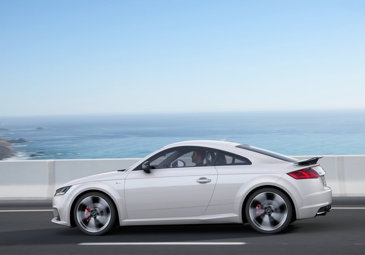 Audi-TT Coupe S line competition-2017-1024-04