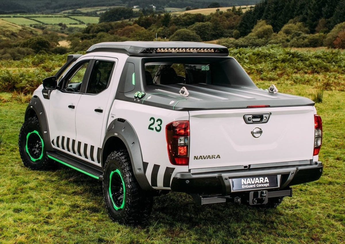 Nissan-Navara En Guard Concept-2016-1024-09