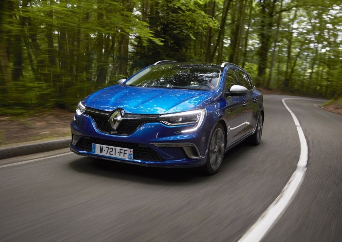 Renault-Megane Estate-2017-1024-06
