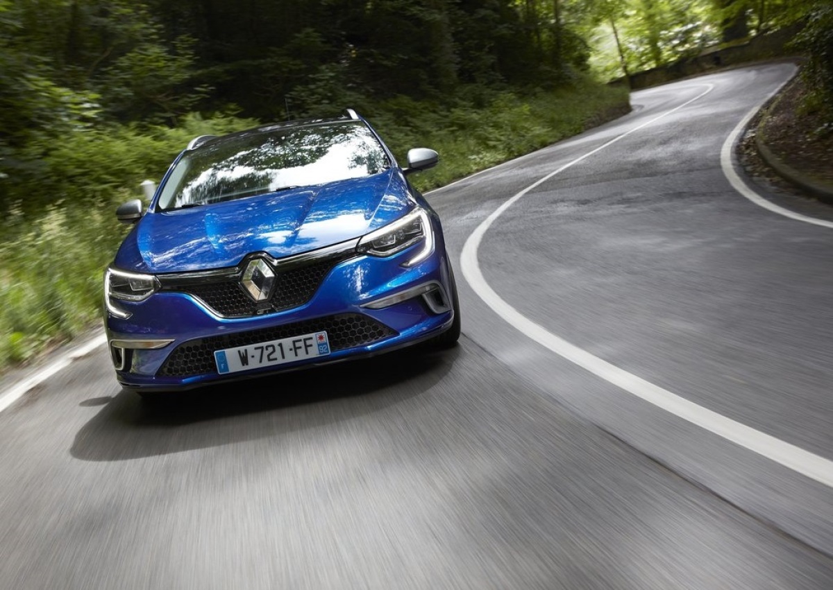 Renault-Megane Estate-2017-1024-27